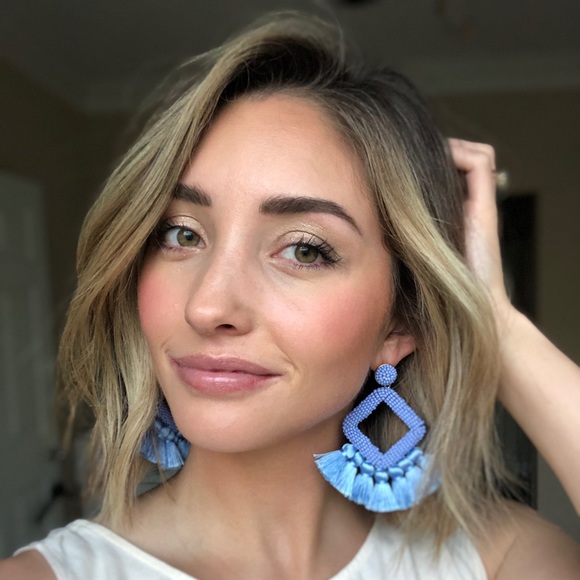 Meet your Posher, Arianne - Picture 2 of 4